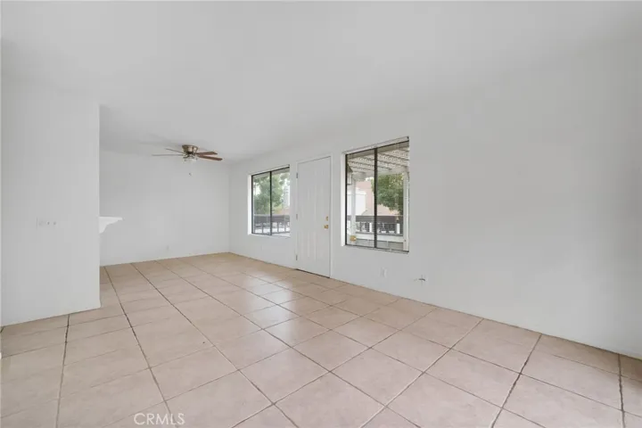 25687 Sycamore Pointe 3h, Lake Forest, California 92630
