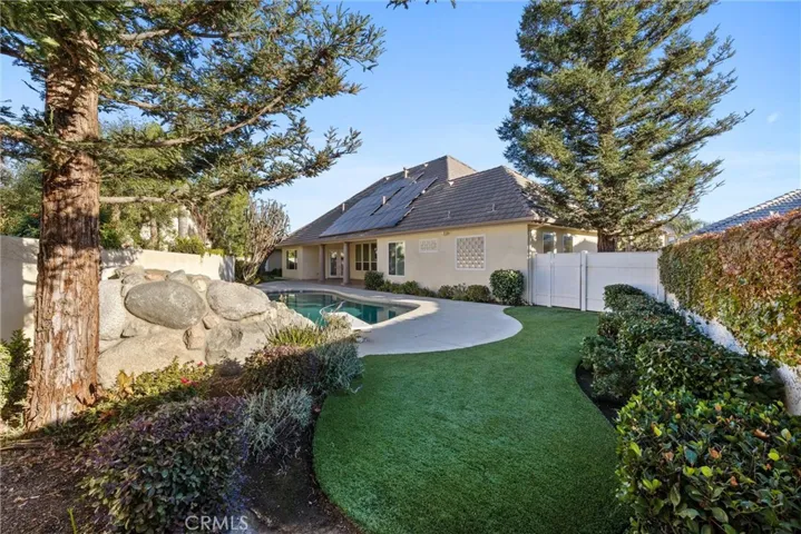 2117 Wedgemont Place, Bakersfield, California 93311