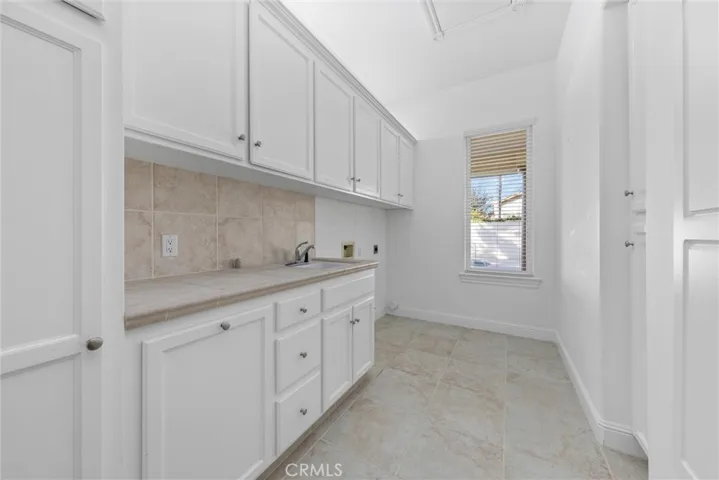 2117 Wedgemont Place, Bakersfield, California 93311