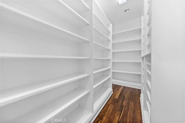 2117 Wedgemont Place, Bakersfield, California 93311