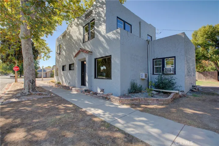 1911 P Street, Merced, California 95340