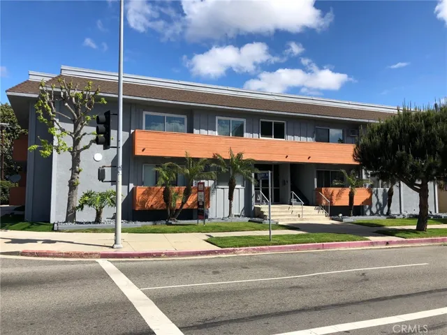 11825 National Boulevard 11, Los Angeles, California 90064