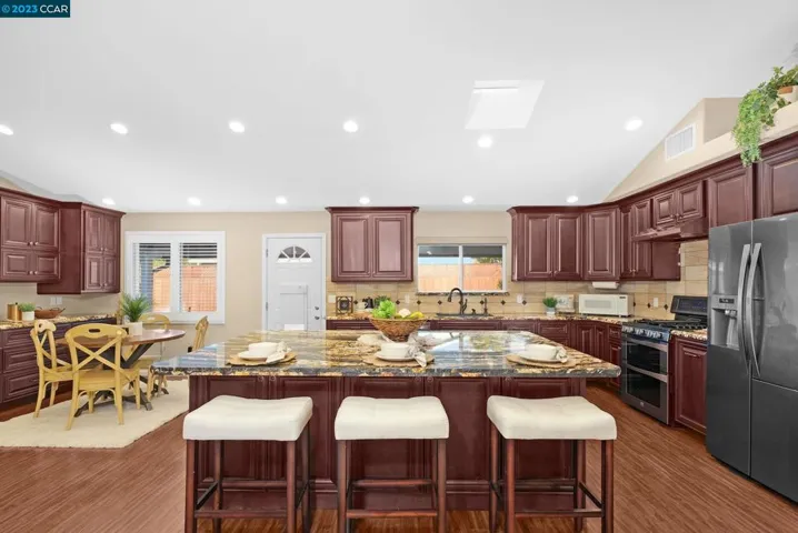 5315 Olive Dr, Concord, California 94521