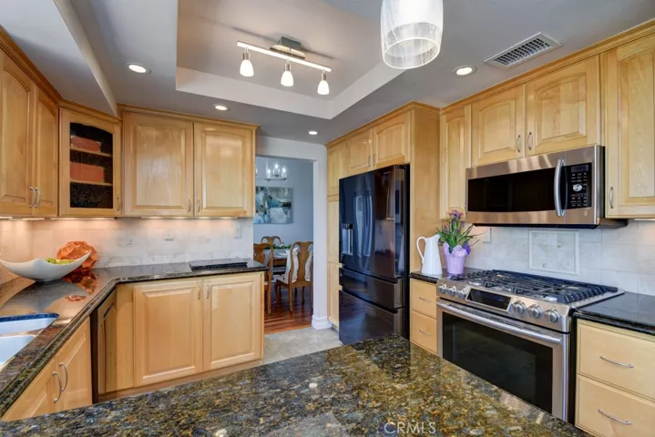 806 S Amber Lane, Anaheim Hills, California 92807