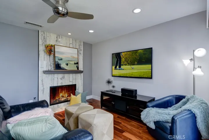 806 S Amber Lane, Anaheim Hills, California 92807