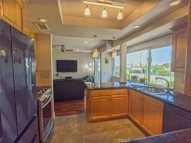806 S Amber Lane, Anaheim Hills, California 92807