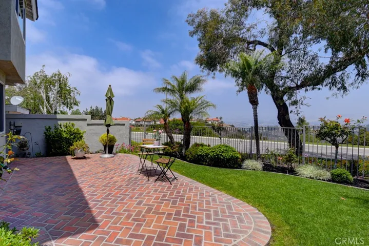 806 S Amber Lane, Anaheim Hills, California 92807