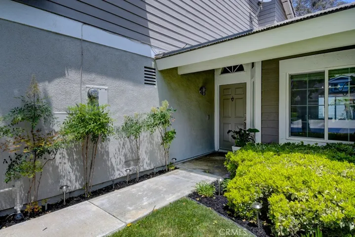 806 S Amber Lane, Anaheim Hills, California 92807