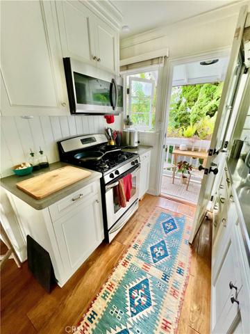 453 Cypress Drive Unit B, Laguna Beach, California 92651