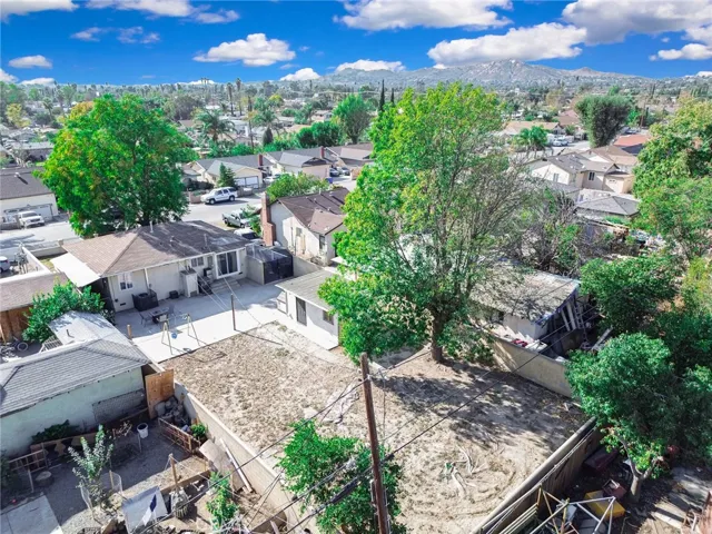 5319 35th Street, Riverside, California 92509