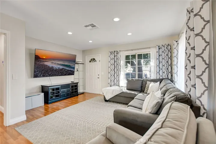 5319 35th Street, Riverside, California 92509
