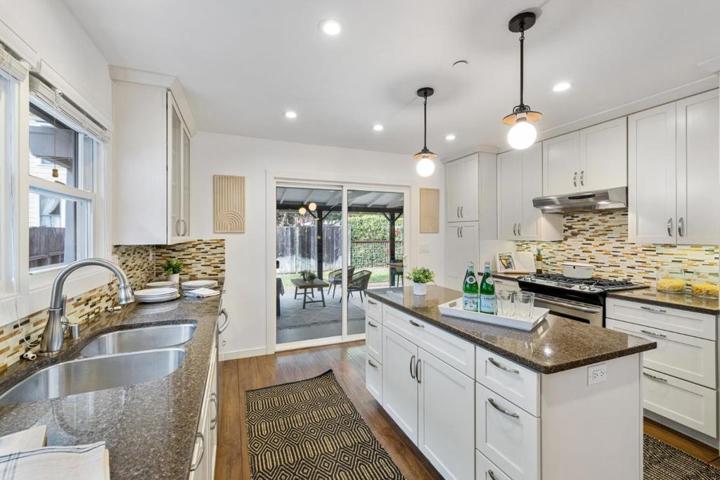 501 Upham Street, Petaluma, California 94952