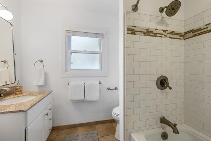 501 Upham Street, Petaluma, California 94952