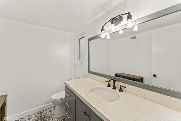 28159 Hot Springs Avenue, Canyon Country, California 91351