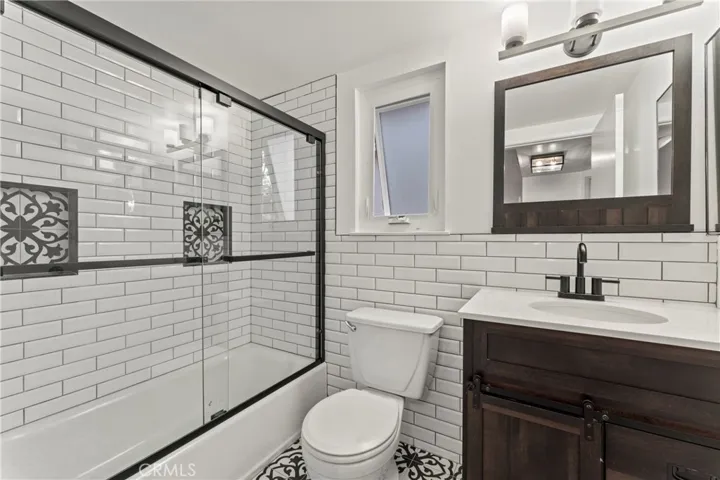 28159 Hot Springs Avenue, Canyon Country, California 91351