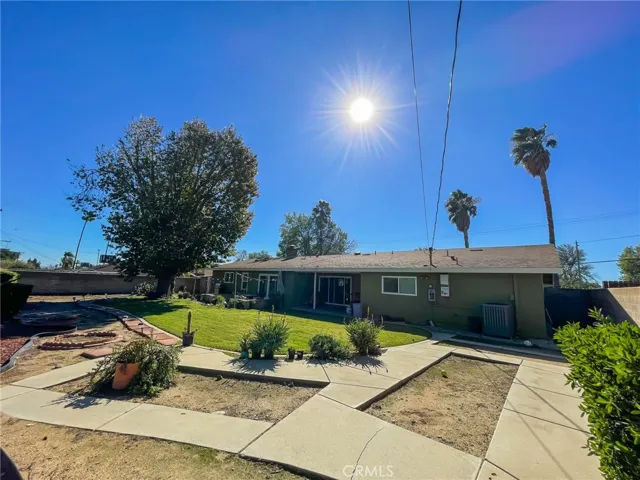 5649 N Riverside Avenue, Rialto, California 92377
