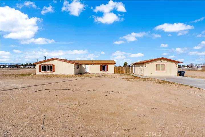 7843 W Avenue F, Lancaster, California 93536