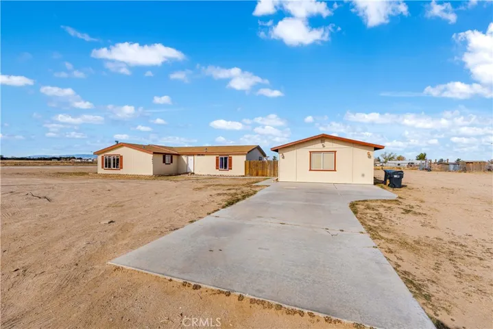 7843 W Avenue F, Lancaster, California 93536