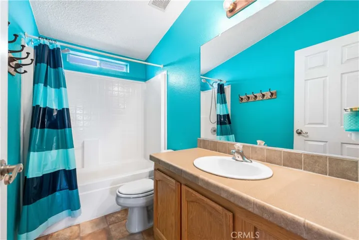 7843 W Avenue F, Lancaster, California 93536