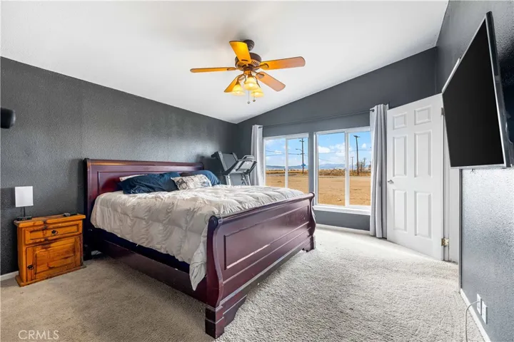 7843 W Avenue F, Lancaster, California 93536