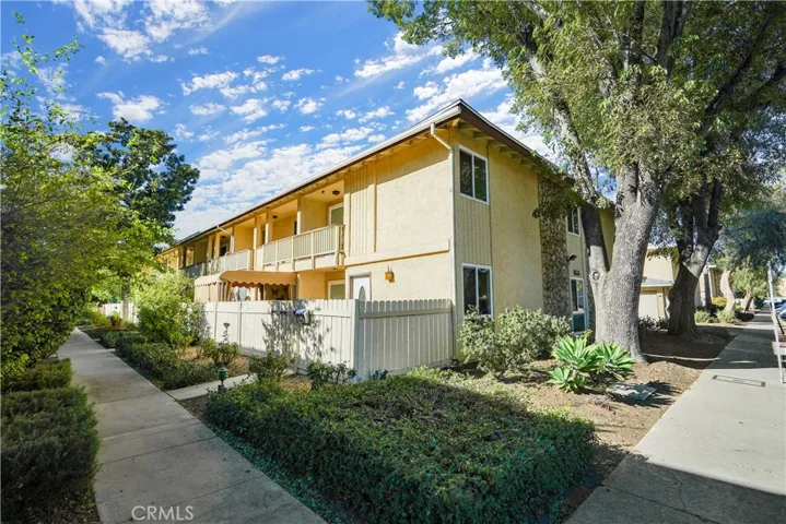 8131 Canby Avenue 1, Reseda, California 91335