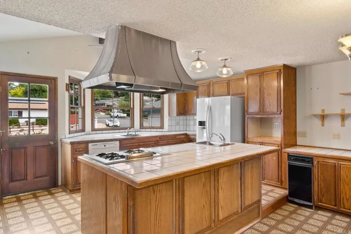 954 Cosmo Avenue, El Cajon, California 92019