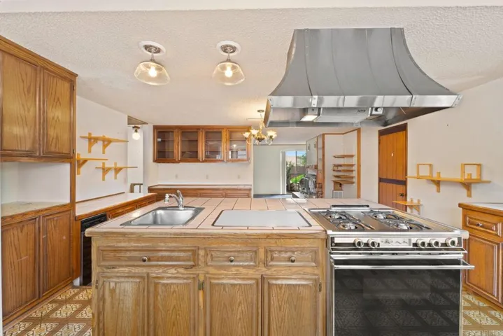 954 Cosmo Avenue, El Cajon, California 92019