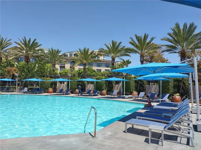 Gramercy Pool