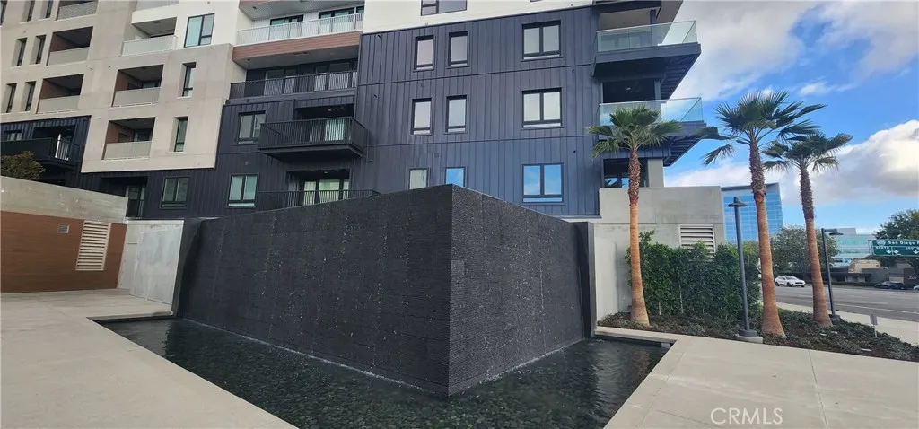 Your new home overlooks this beautiful fountain and courtyard.