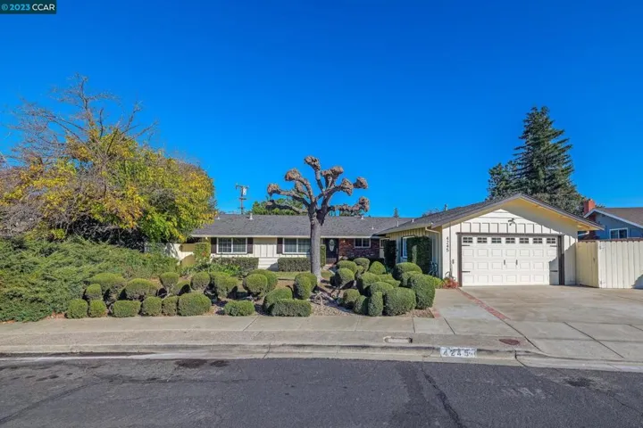 4245 Orangewood Ct, Concord, California 94521