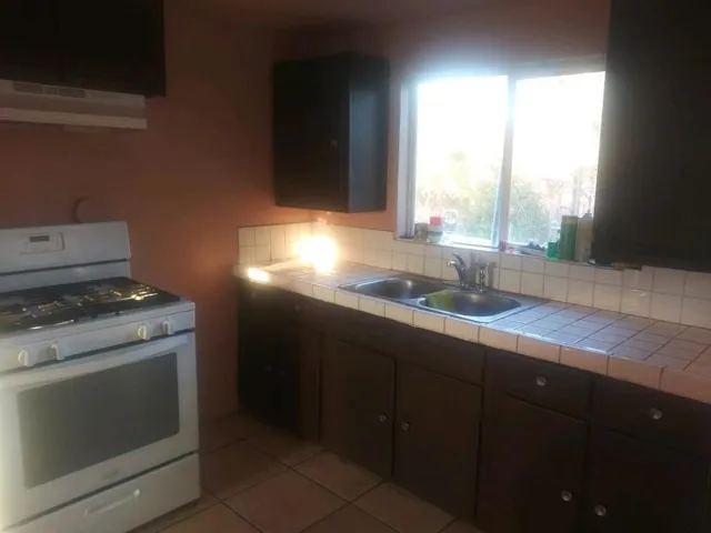 2124 Myran Avenue, Stockton, California 95205