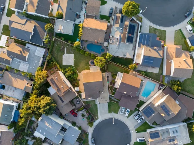 3339 Maryland Circle, Costa Mesa, California 92626