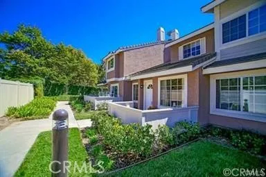 31 Christamon S, Irvine, California 92620