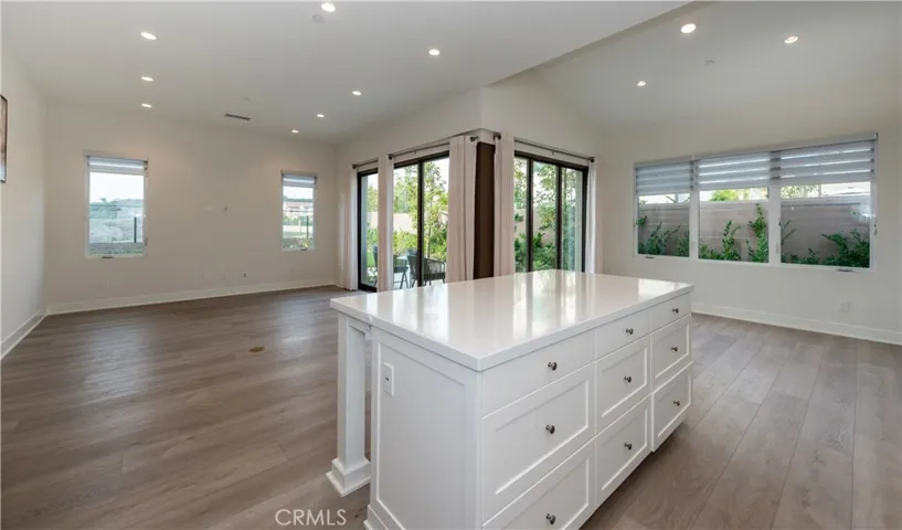 106 Winnett, Irvine, California 92602
