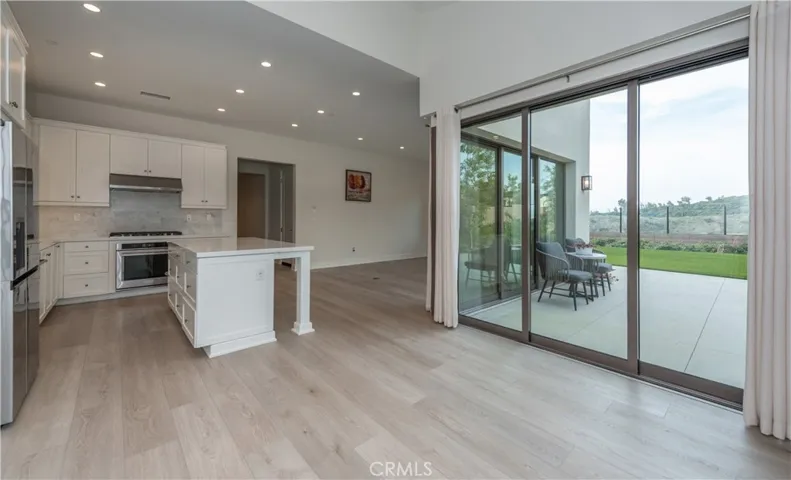 106 Winnett, Irvine, California 92602