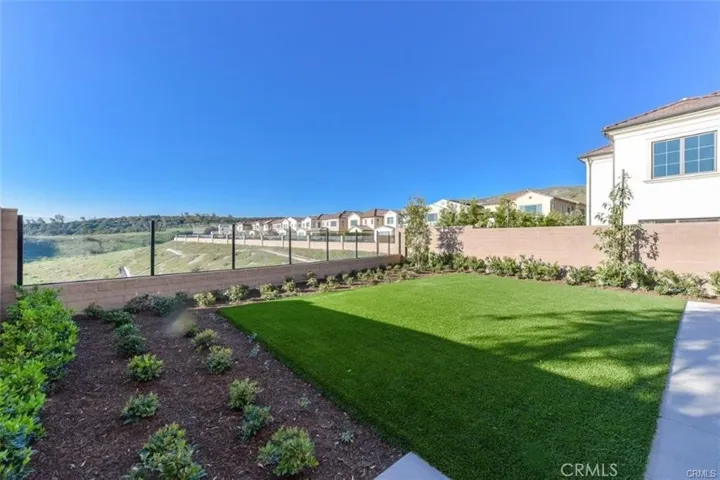 106 Winnett, Irvine, California 92602