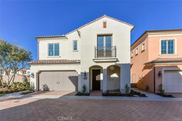 106 Winnett, Irvine, California 92602