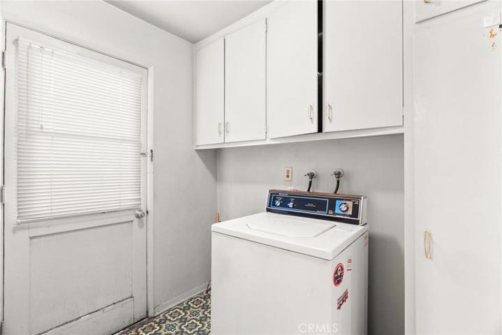 12934 Strathern Street, North Hollywood, California 91605