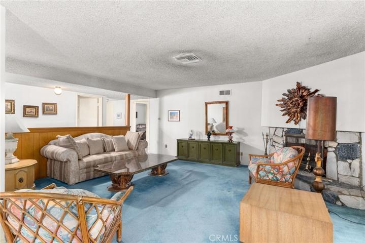 12934 Strathern Street, North Hollywood, California 91605