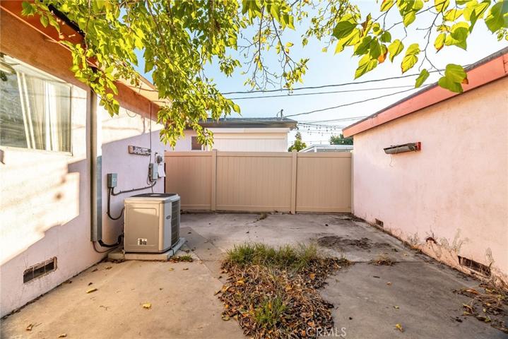 12934 Strathern Street, North Hollywood, California 91605