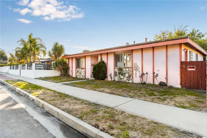 12934 Strathern Street, North Hollywood, California 91605