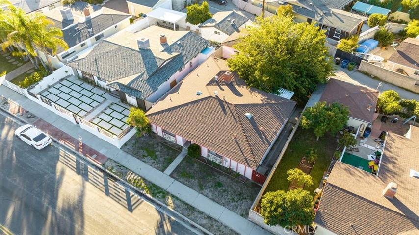 12934 Strathern Street, North Hollywood, California 91605