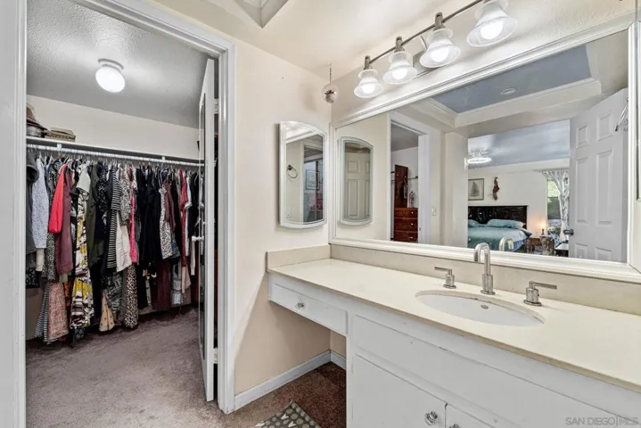 4312 Avenida Gregory, Spring Valley, California 91977
