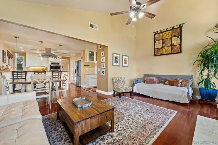 4312 Avenida Gregory, Spring Valley, California 91977
