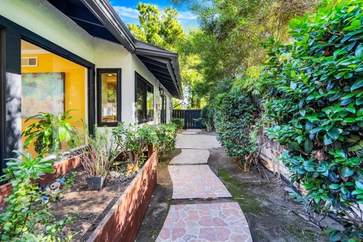 4312 Avenida Gregory, Spring Valley, California 91977