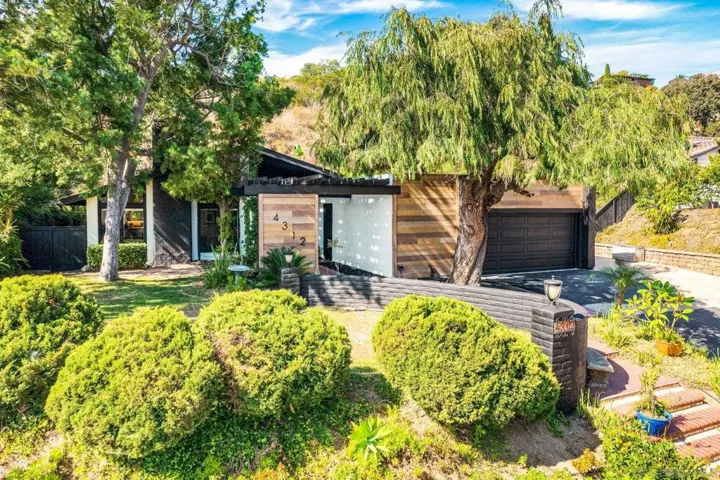 4312 Avenida Gregory, Spring Valley, California 91977