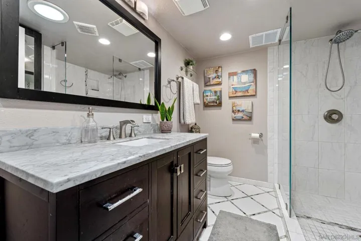 4312 Avenida Gregory, Spring Valley, California 91977