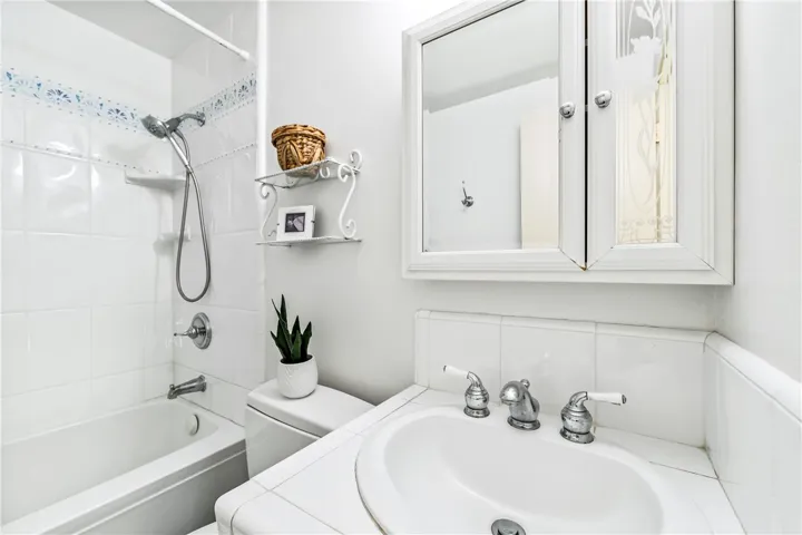 6857 Citriadora Court, Garden Grove, California 92845