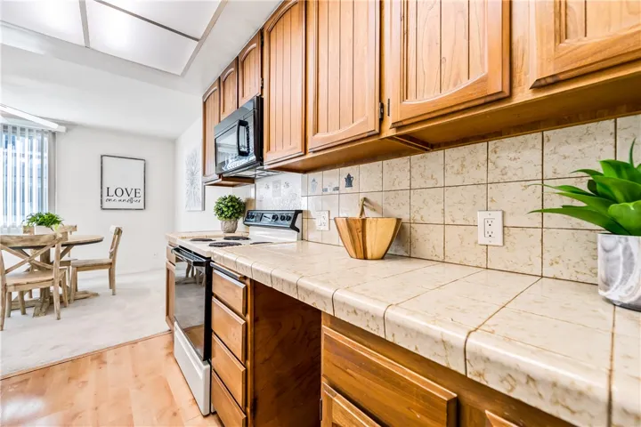 6857 Citriadora Court, Garden Grove, California 92845
