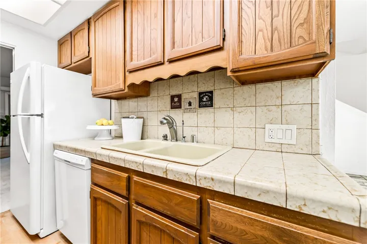 6857 Citriadora Court, Garden Grove, California 92845